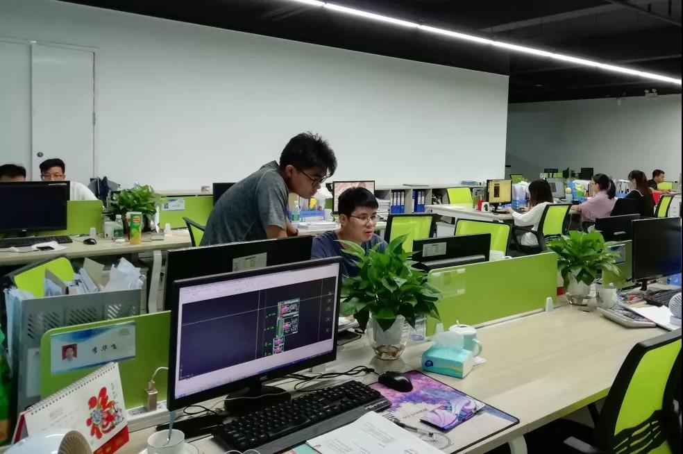 不动产测绘部（房产）项目纪实丨国庆大阅兵，龙8头号玩家人节前“大练兵”！